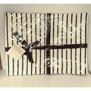 Placemats 4 Pk 100% Cotton Reversible Navy & Red Stripe Summer Stock Macy's NEW